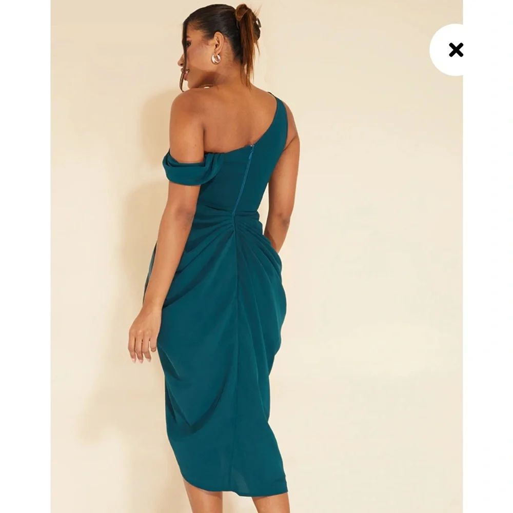 PLT Emerald Green Chiffon Asymmetric Strap Draped Midi Dress - Picture 2 of 4